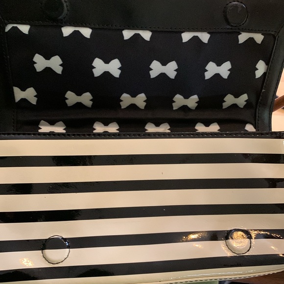 Kate Spade Chelsea Park striped patent clutch with bow - Picture 3 of 4